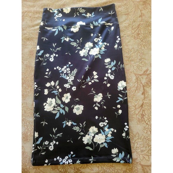 Soho Lady Los Angeles Skirts - 2 Piece Set | Black & Floral | New Without Tags | - Picture 2 of 4